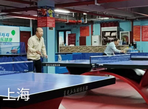 乒乓技术@联系反手接球和攻球！反手技术是本人乒乓球技术一大特色！