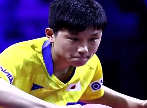 亚锦赛@张本智和爆冷，被伊朗老大爷暴打！